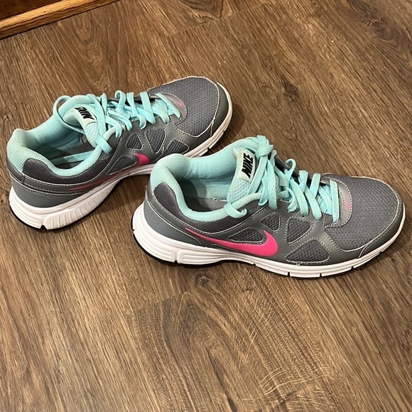 LAST CALL🔥Nike Women's Running Shoe Revolution - Picture 8 of 11